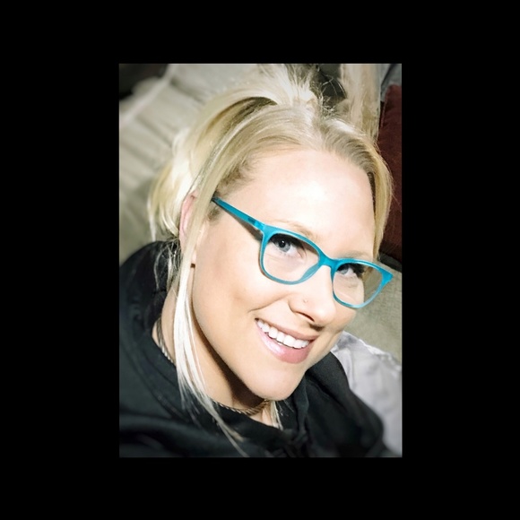 Meet your Posher, Janice - Picture 1 of 1